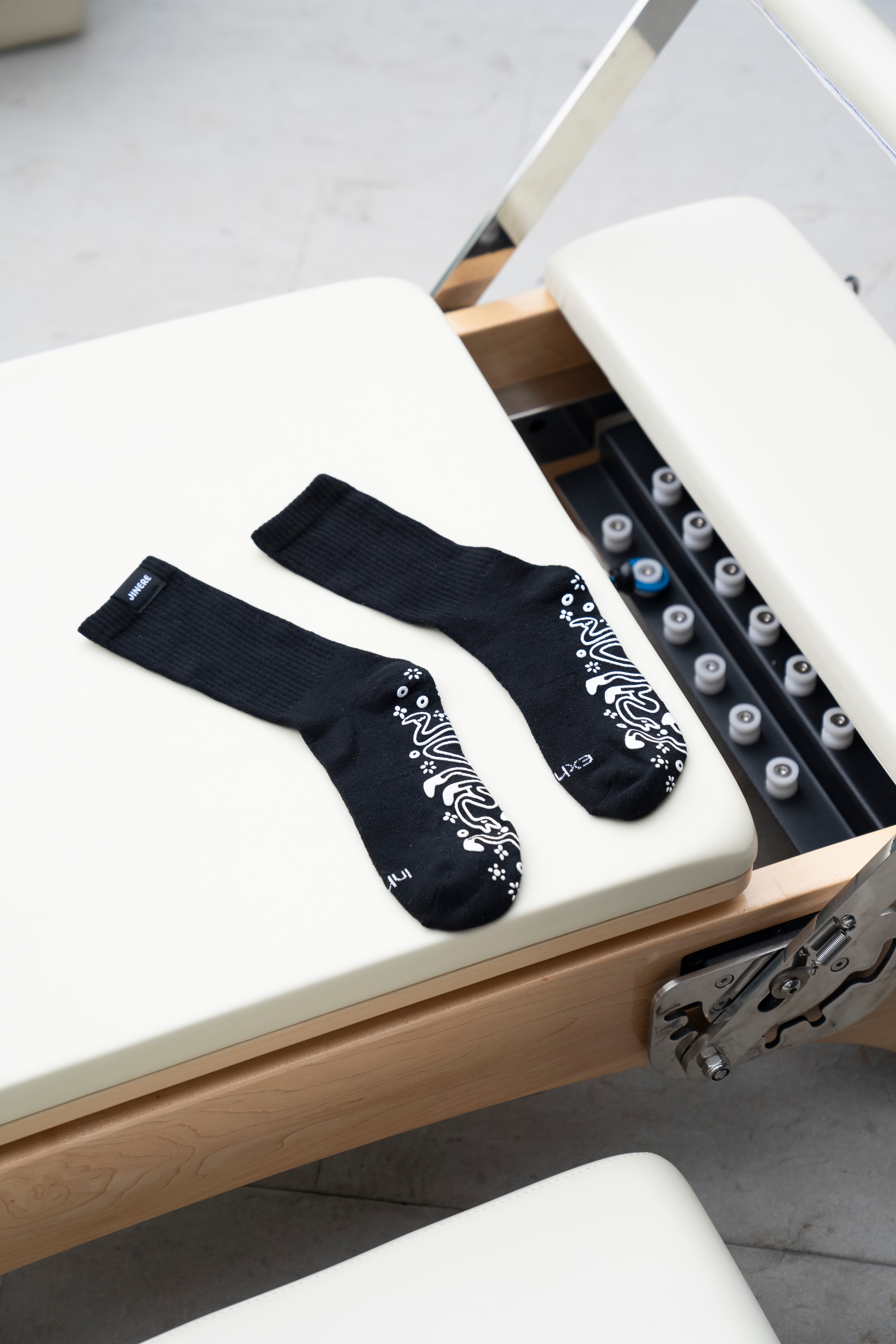 Inhale Exhale Crew Sock — Black